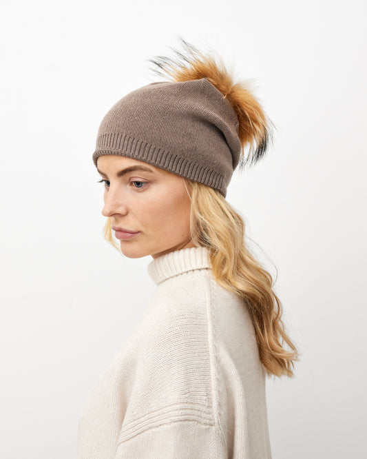 BEANIE PELSHUE // BROWN