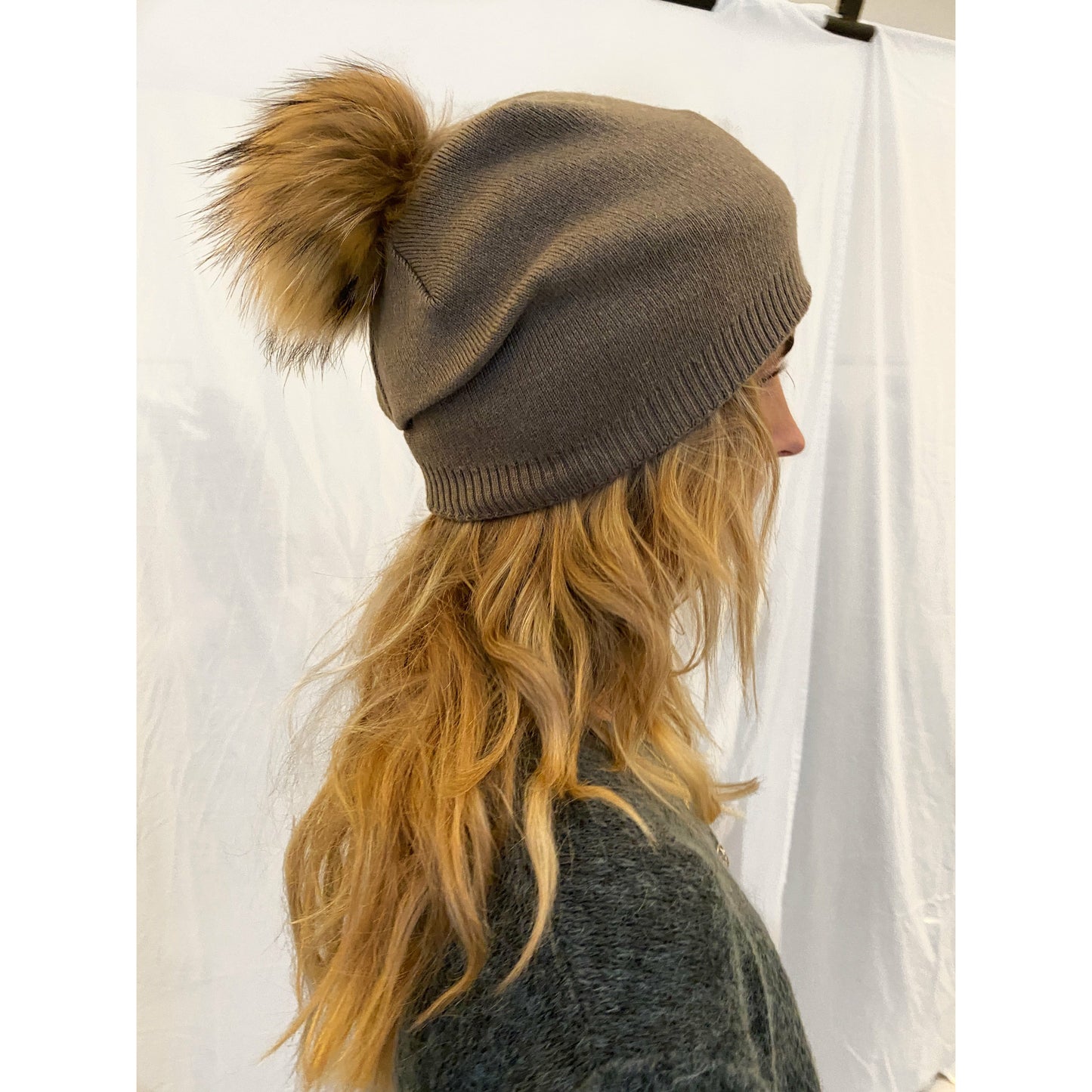 BEANIE PELSHUE // BROWN
