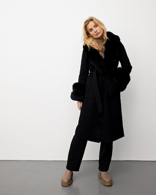 CASHMERE COAT // BLACK