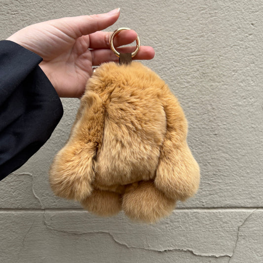 PELSNØGLERING BUNNY 18 CM // CARAMEL