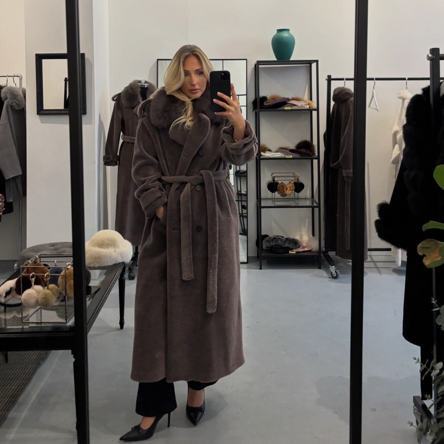 CRAWFORD COAT // DUSTY BROWN