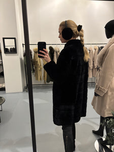 PELSJAKKE // BLACK (SALE)