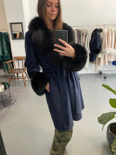 COCO // MIDNIGHT BLUE W. BLACK FUR