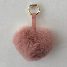 Load image into Gallery viewer, PELSNØGLERING HEART // ROSE
