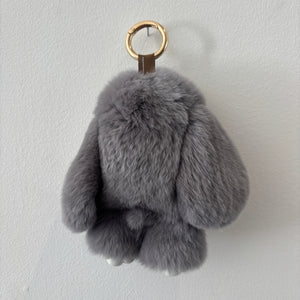 PELSNØGLERING BUNNY (M) // IRON GREY