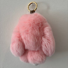 Load image into Gallery viewer, PELSNØGLERING BUNNY (M) // PINK
