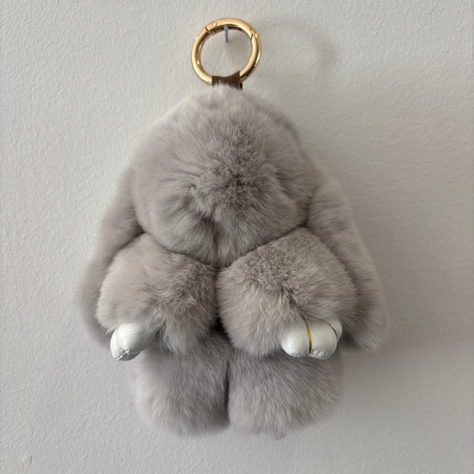 PELSNØGLERING BUNNY (M) // LIGHT GREY