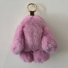 Load image into Gallery viewer, PELSNØGLERING BUNNY (M) // PURPLE
