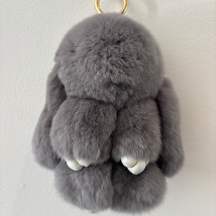 PELSNØGLERING BUNNY (L) // IRON GREY