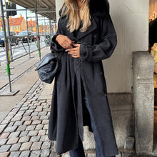 Load image into Gallery viewer, TRENCHCOAT DENIM // BLACK
