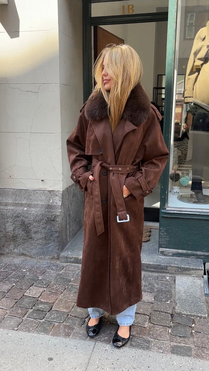 TRENCHCOAT // DARK BROWN