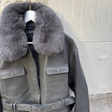 Load image into Gallery viewer, STELLA JACKET // GREY LEATHER
