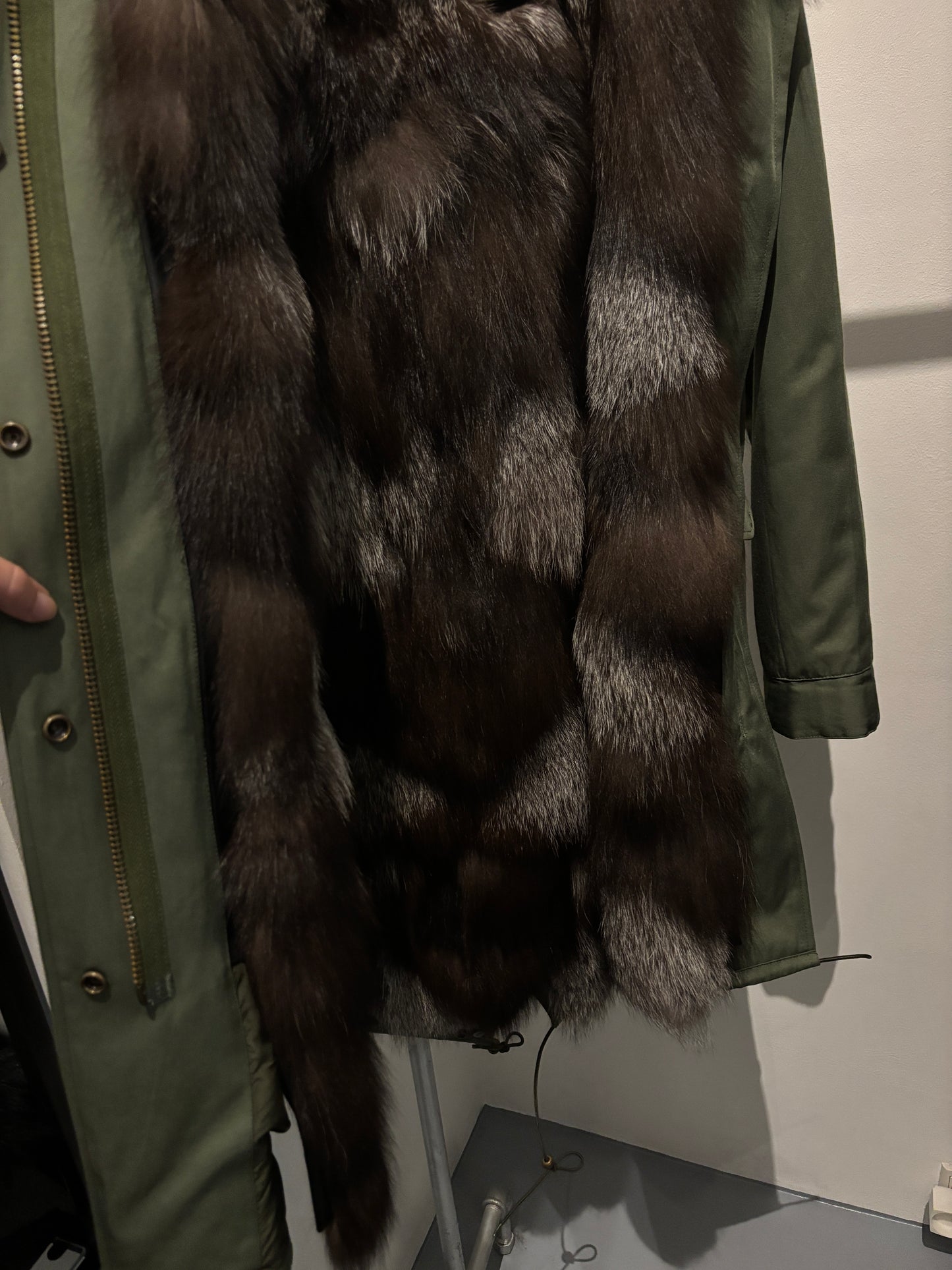 PARKA JACKET // ARMY GREEN