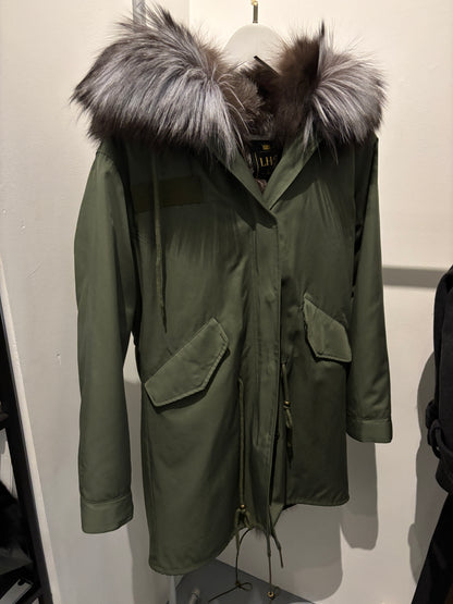 PARKA JACKET // ARMY GREEN