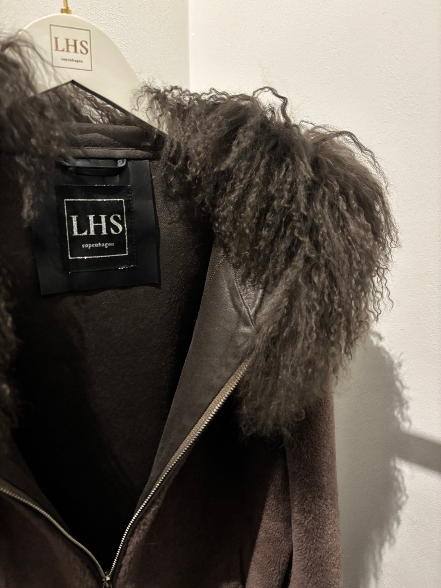SHORT JACKET // DUSTY BROWN