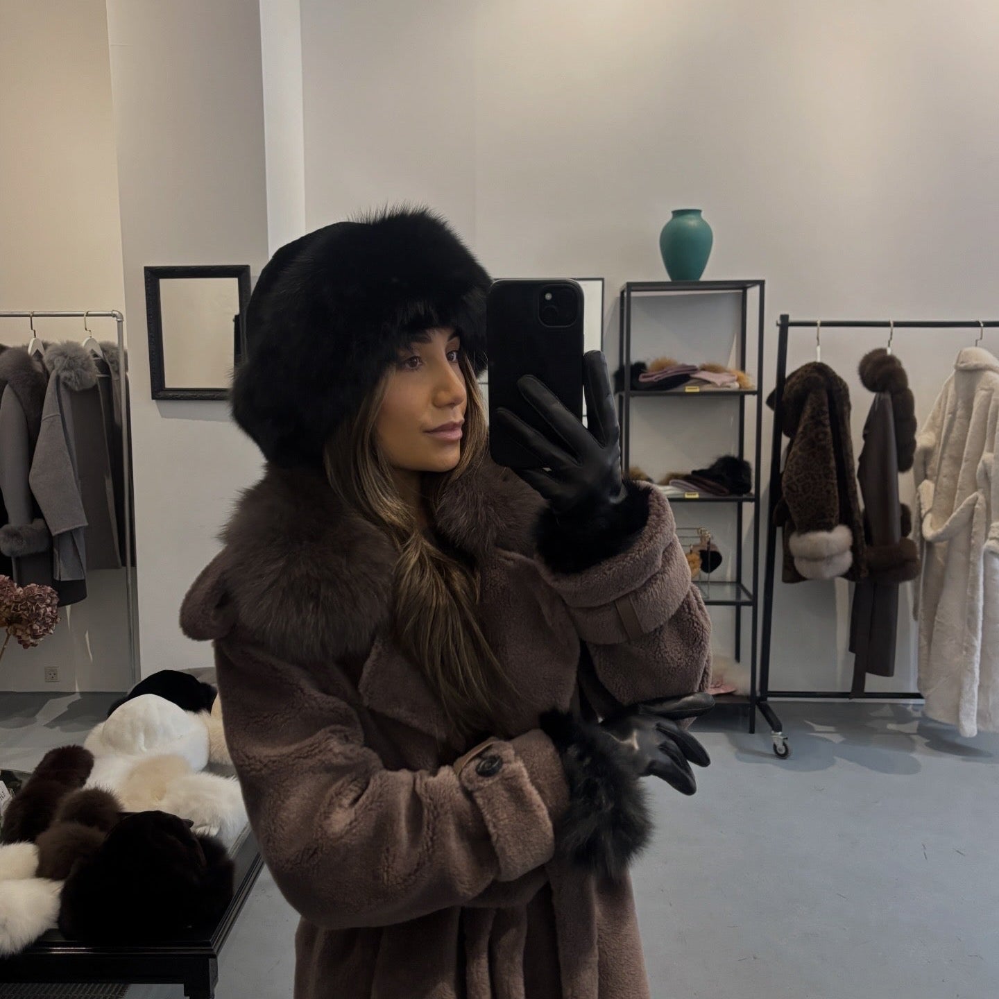 LEATHER GLOVES WITH FUR // BLACK