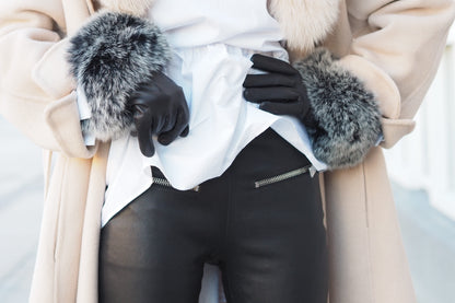 LEATHER GLOVES WITH FUR // SILVER
