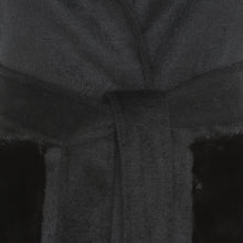 Load image into Gallery viewer, CASHMERE VEST // BLACK

