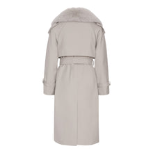 Load image into Gallery viewer, TRENCHCOAT // LYSEGRÅ
