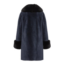 Load image into Gallery viewer, TEDDY CLASSIC // MIDNIGHT BLUE W. BLACK FUR
