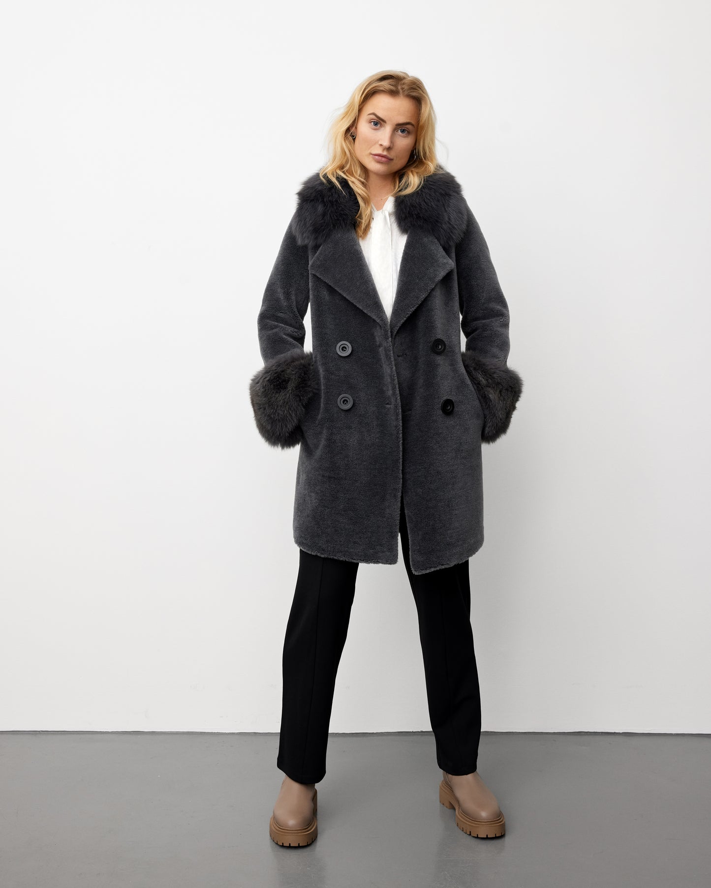 TEDDY CLASSIC // DARK GREY