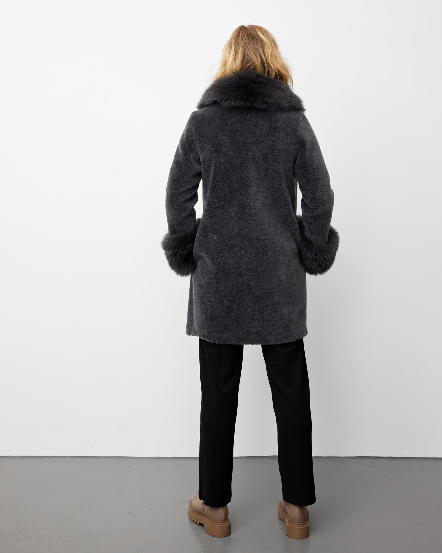 TEDDY CLASSIC // DARK GREY