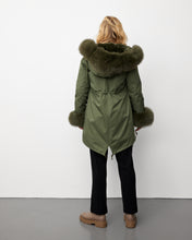 Load image into Gallery viewer, PARKA JAKKE // ARMY GRØN
