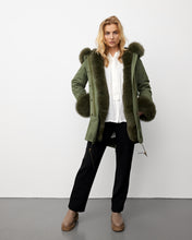 Load image into Gallery viewer, PARKA JAKKE // ARMY GRØN
