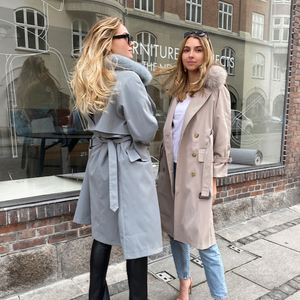 TRENCHCOAT // SAND