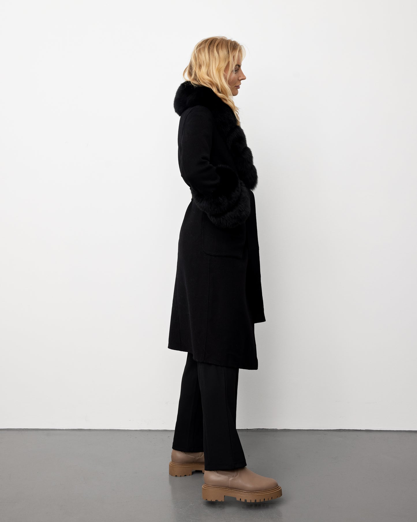 CASHMERE COAT // BLACK