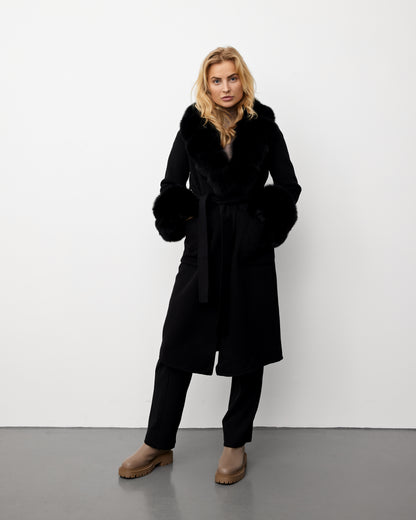 CASHMERE COAT // BLACK