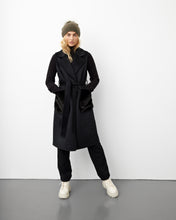 Load image into Gallery viewer, CASHMERE VEST // BLACK

