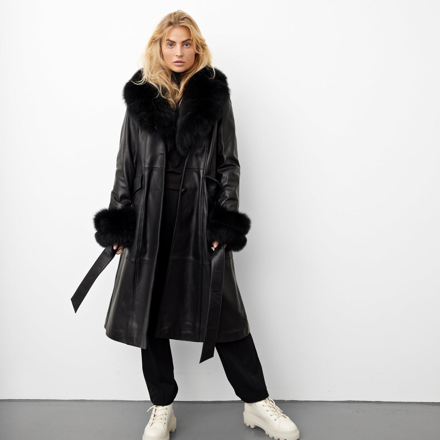 CAMPBELL LEATHER COAT // BLACK