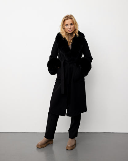 CASHMERE COAT // BLACK