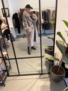 TEDDY CLASSIC LONG // LYSEGRÅ