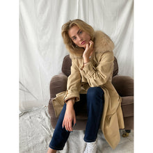 Load image into Gallery viewer, TRENCHCOAT // BEIGE
