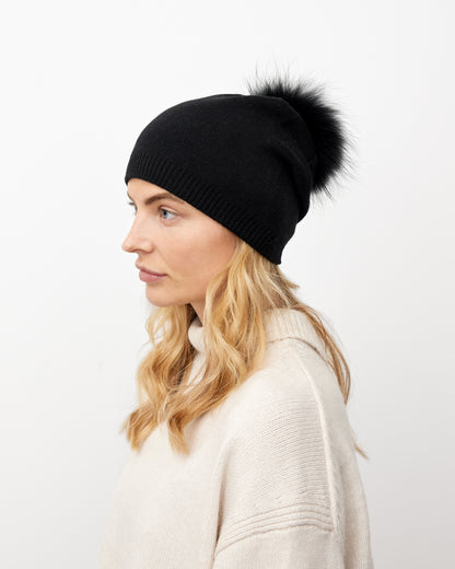BEANIE PELSHUE // BLACK
