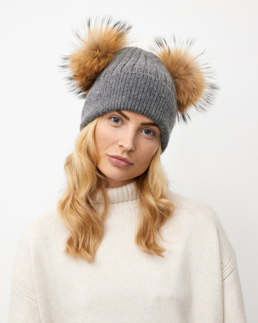 MINNIE PELSHUE // GRÅ