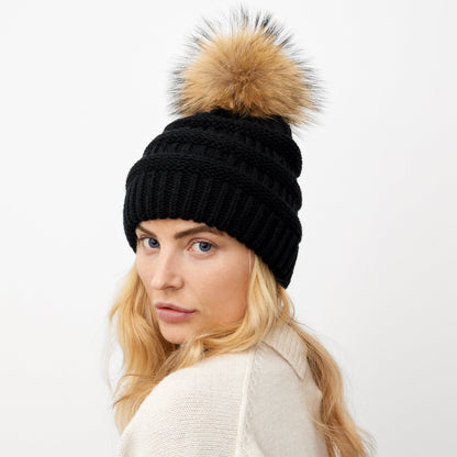 STRIKKET PELSHUE // BLACK